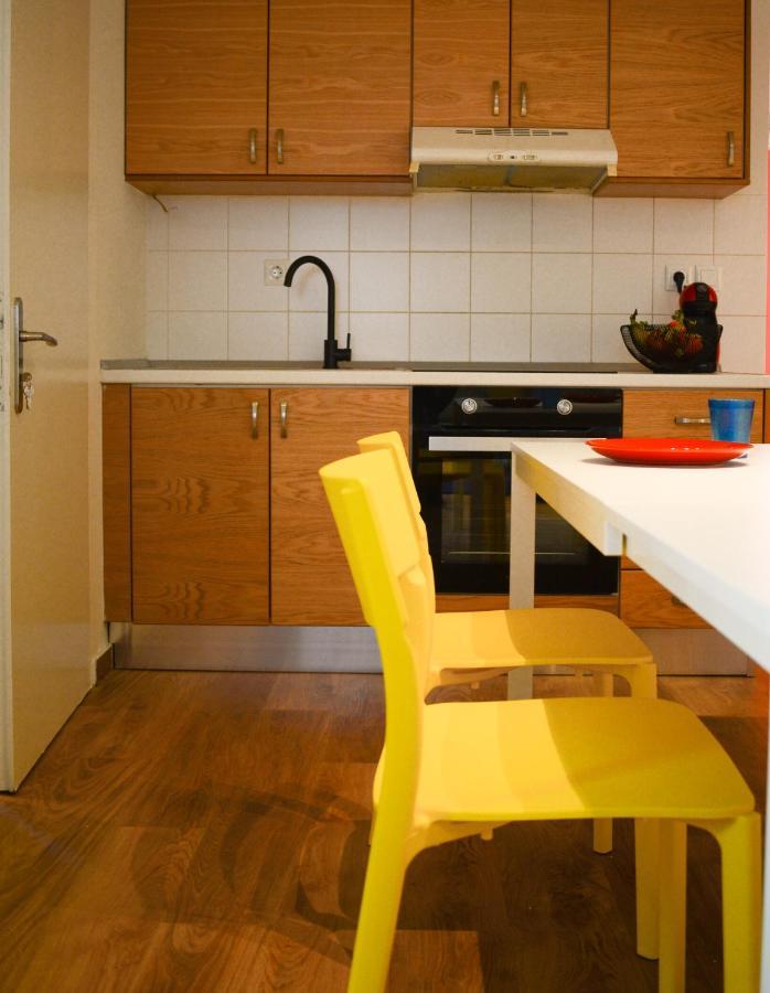 Ryb Colour Apartment Patras Esterno foto