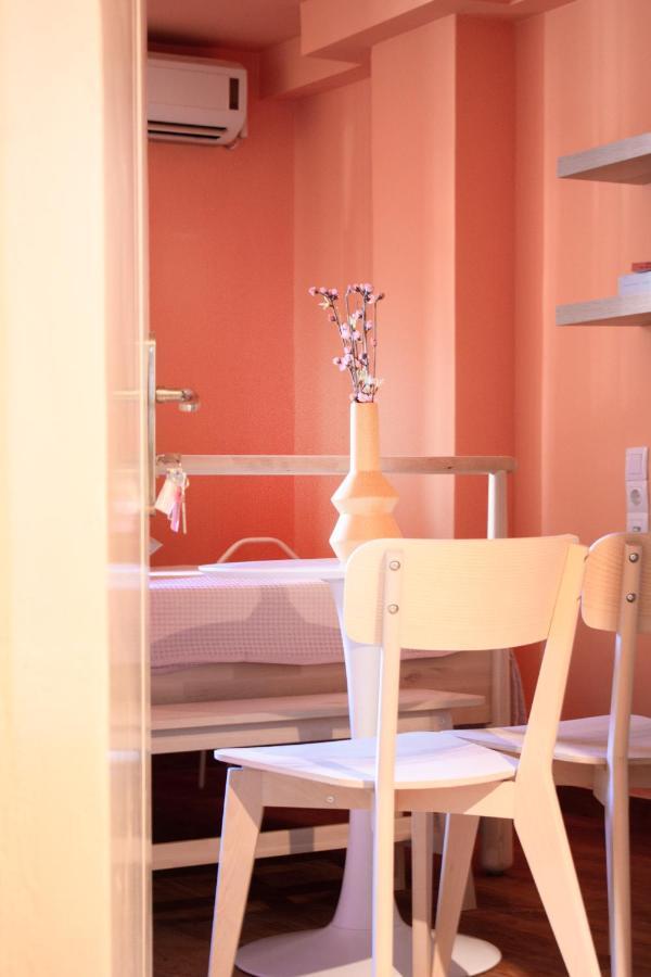 Ryb Colour Apartment Patras Esterno foto