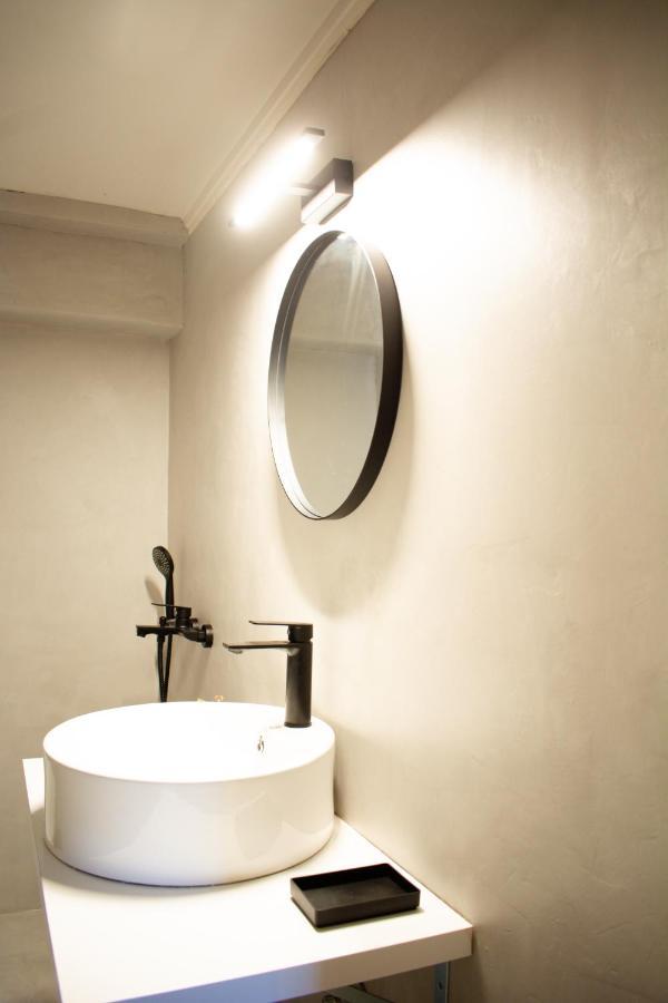 Ryb Colour Apartment Patras Esterno foto
